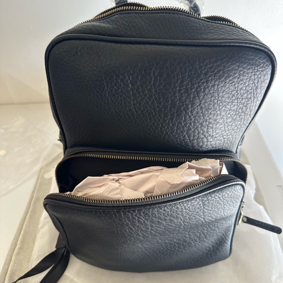 NWT Urban Originals Blackbird Faux Leather Black Backpack For Travel - Picture 10 of 14